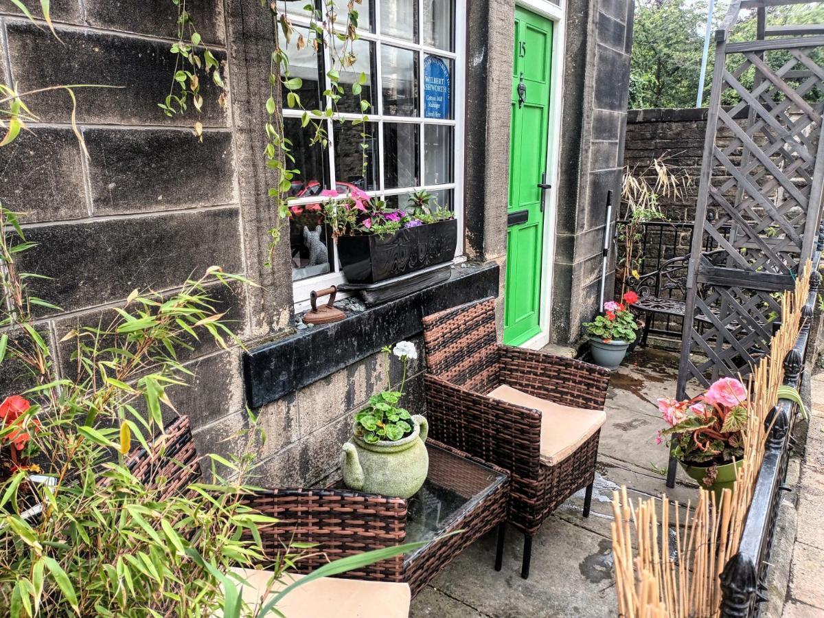 4 Bedroom Period Townhouse In The Heart Of Hebden Hebden Bridge Eksteriør billede